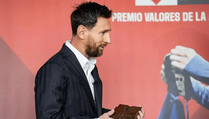 半岛体育app-巴萨大选多名重量级人物联系梅西，他始终沉默|莱昂内尔·梅西|巴塞罗那|每日体育报|候选人|俱乐部_新浪体育_新浪新闻